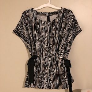 NWOT Adjustable Peplum Top